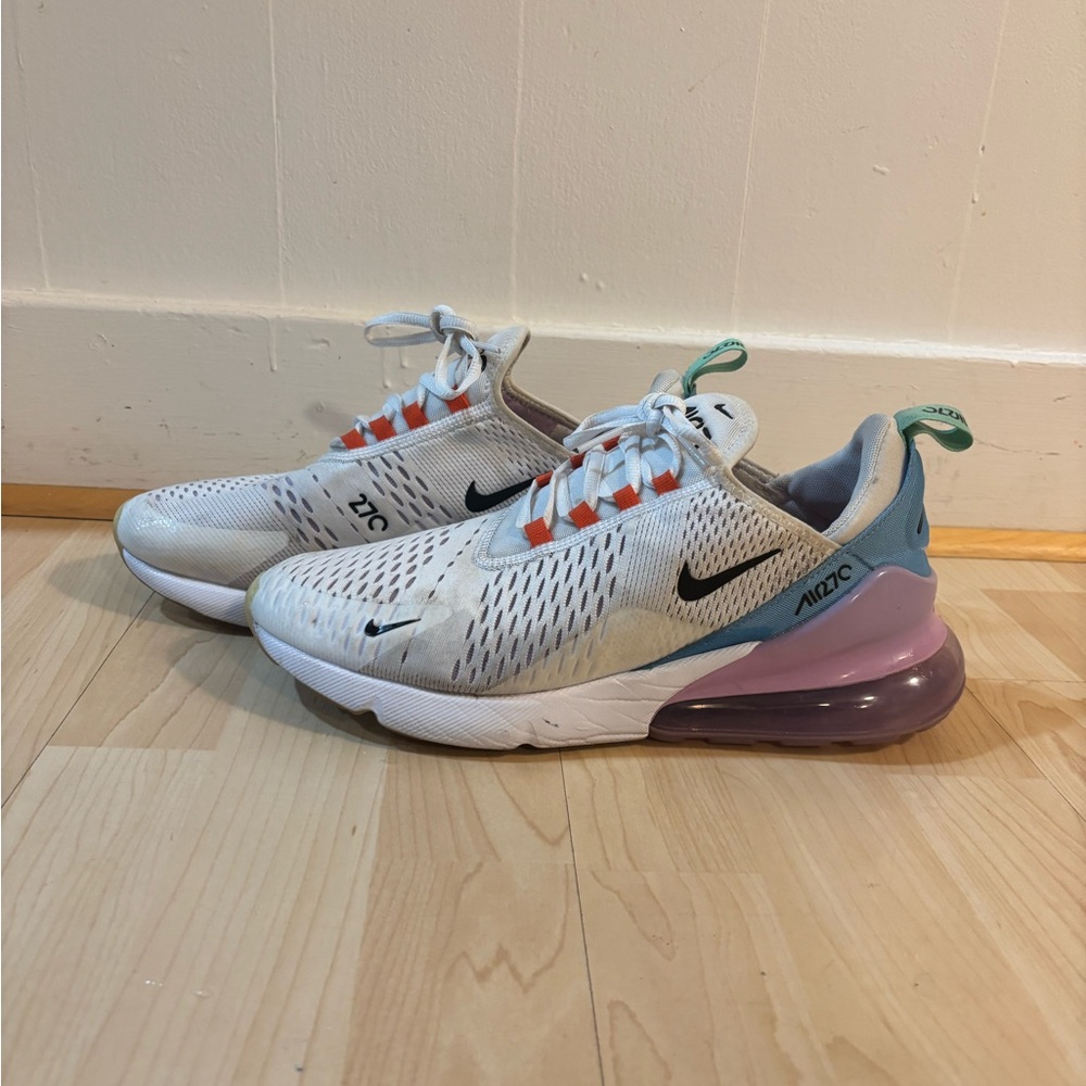 Nike Air Max 270 Sneakers